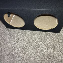 Sealed Subwoofer Box for Two 10” Subs