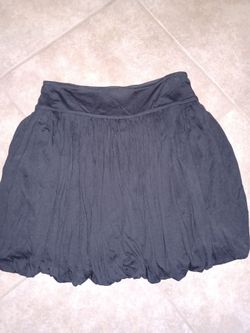 White house black market Black gathered bubble mini skirt size medium