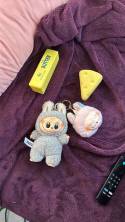 Labubus and squishy