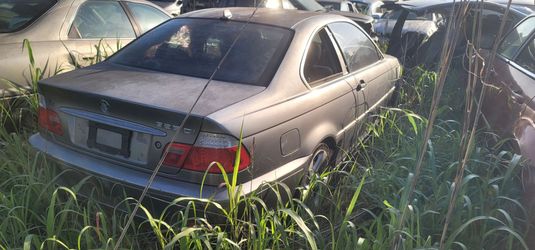 Auto Parts 2002 BMW 325Ci