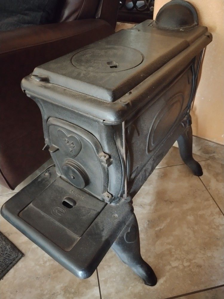 Cast Iron Stove 