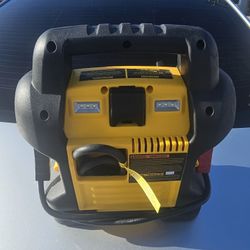 Dewalt   1600A Jumpstart 