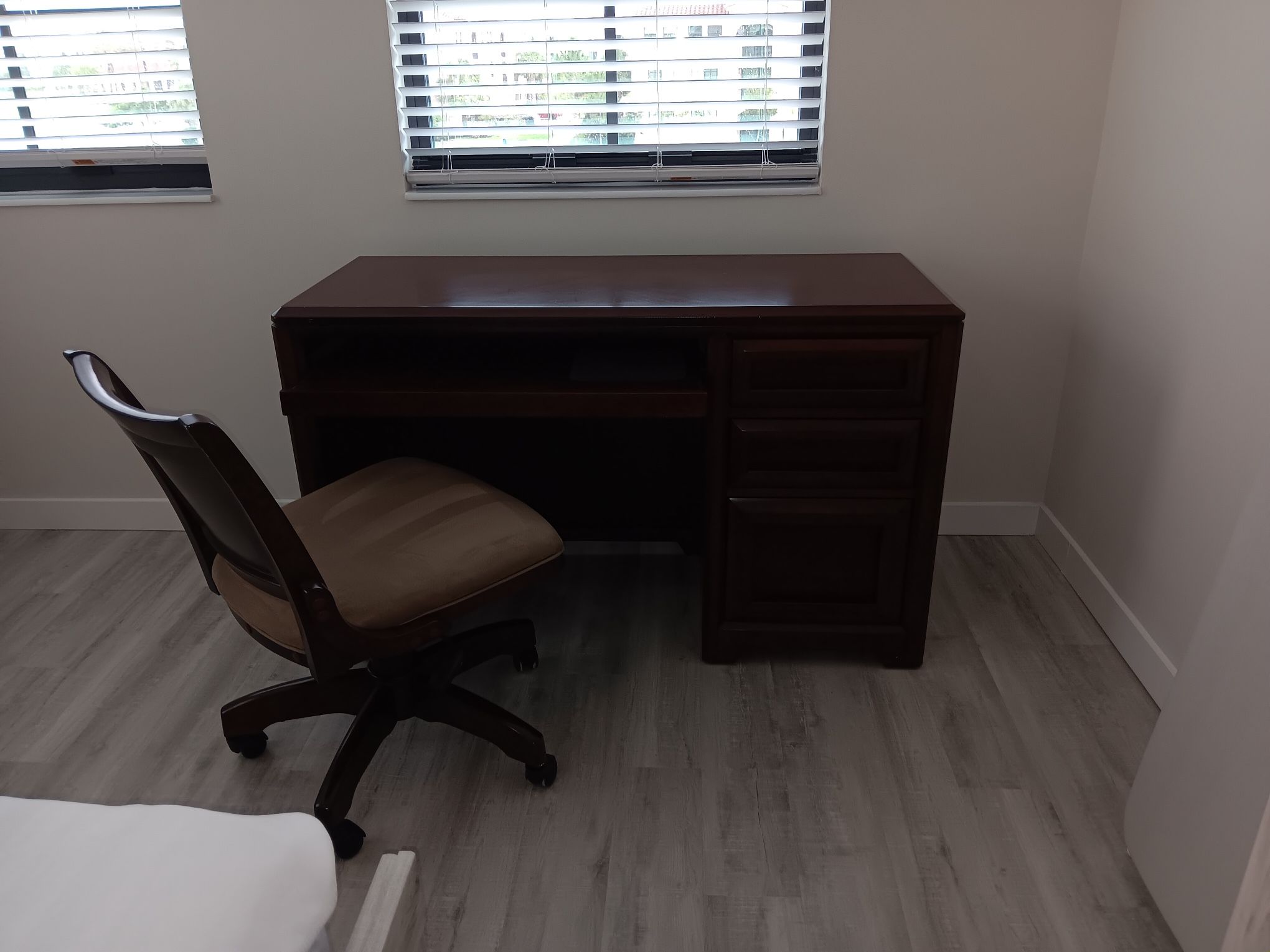 Desk And Chair