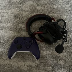 Xbox Controller W/ HyperX Gaming Headset 