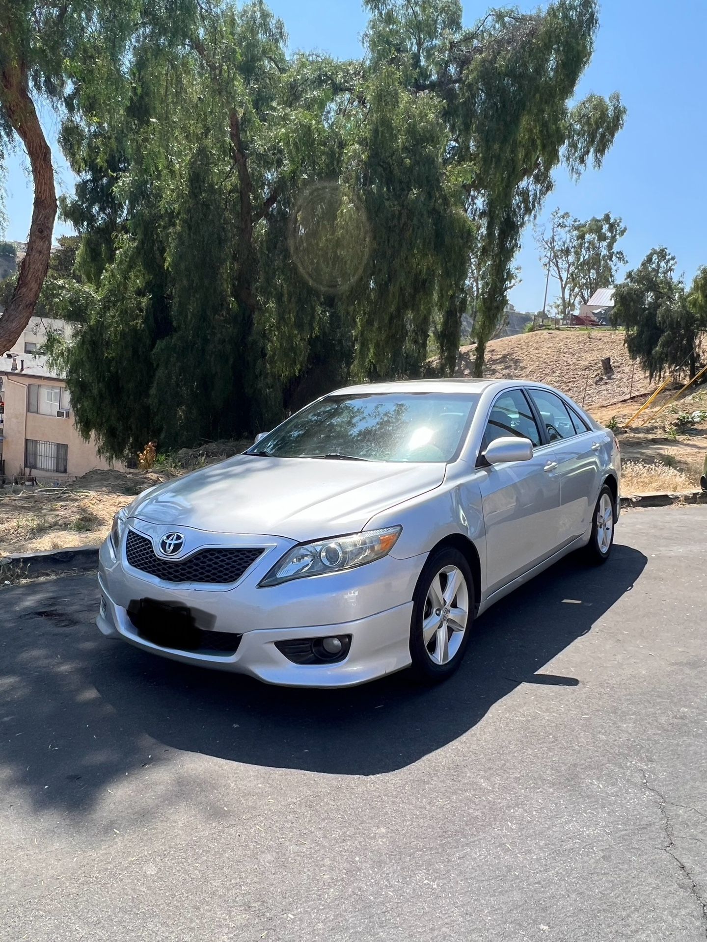 2011 Toyota Camry for Sale in Los Angeles, CA - OfferUp