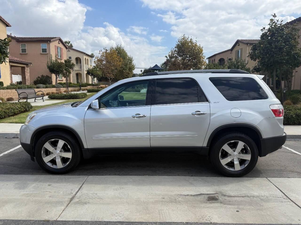 2011 GMC Acadia