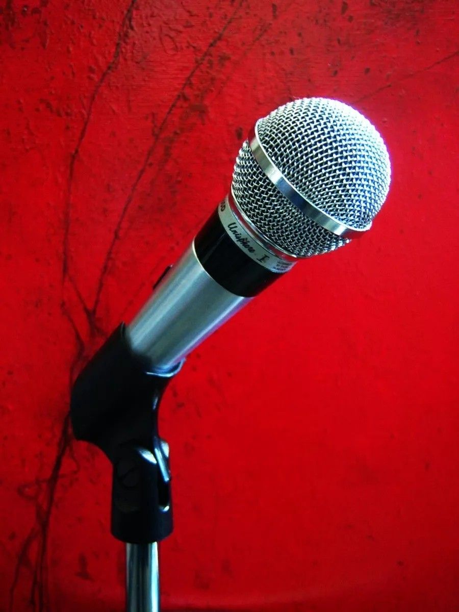 Vintage 1980's Shure Brothers 565SD Dynamic cardioid microphone 