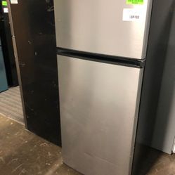 Vissani MDFF7SS 7.1 cu. ft. Top Freezer Refrigerator 8JA8