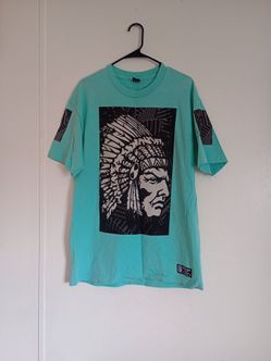 Hustle Gang Short-Sleeve Tee with Black Chief Graphic Sz L Men's