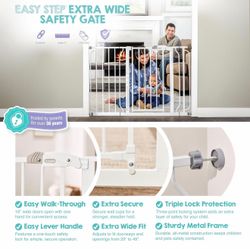 Extra wide safety gate