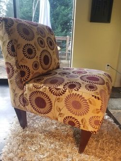 Accent CHAIR