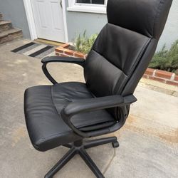 Faux Leather Office chair- Super Comfy 