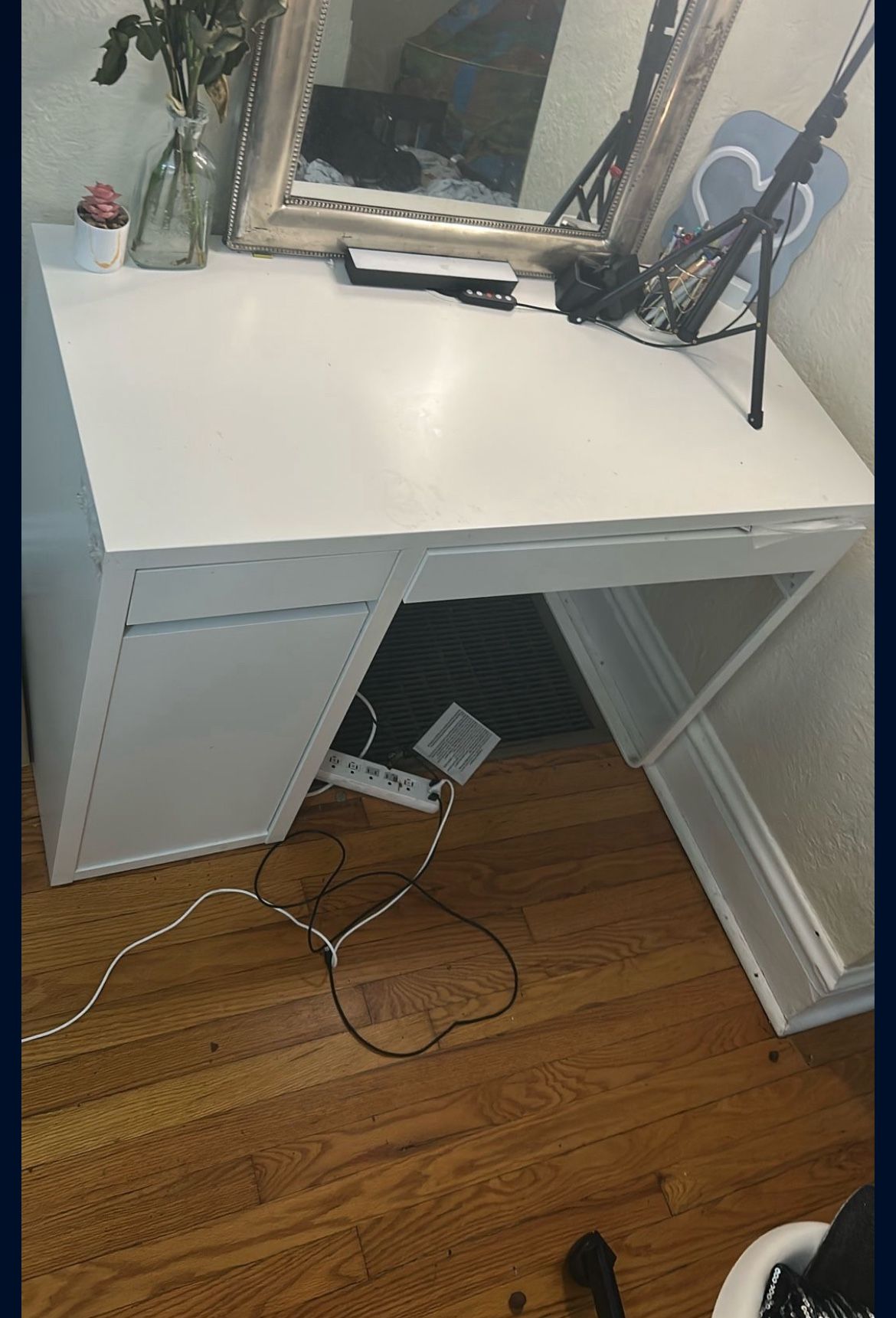 Clean Pre Built Office Desk