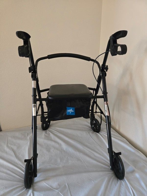 Four Wheel Walker W/Brakes & Seat