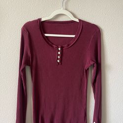 Maroon/Burgundy Long sleeve
