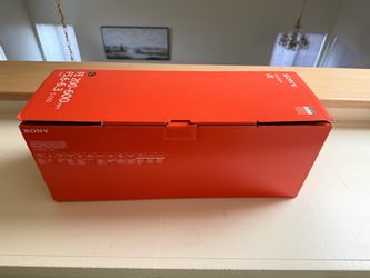 Sony FE 200-600mm F5.6-6.3 G OSS Lens Box
