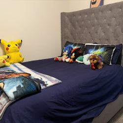 Queen Sized Bedroom Set (bed & Chest) 