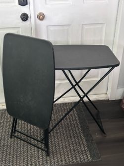 Set of 2 Large Black Plastic TV Trays