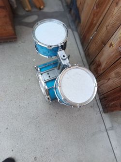 Mini 3 piece drum set