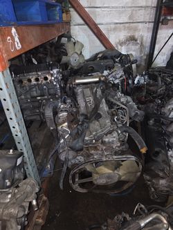 Motores transmisión y partes de autos