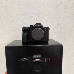 Sony A7 IV