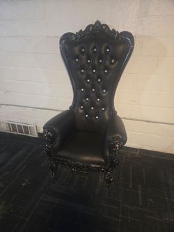 King chairs 9 in total