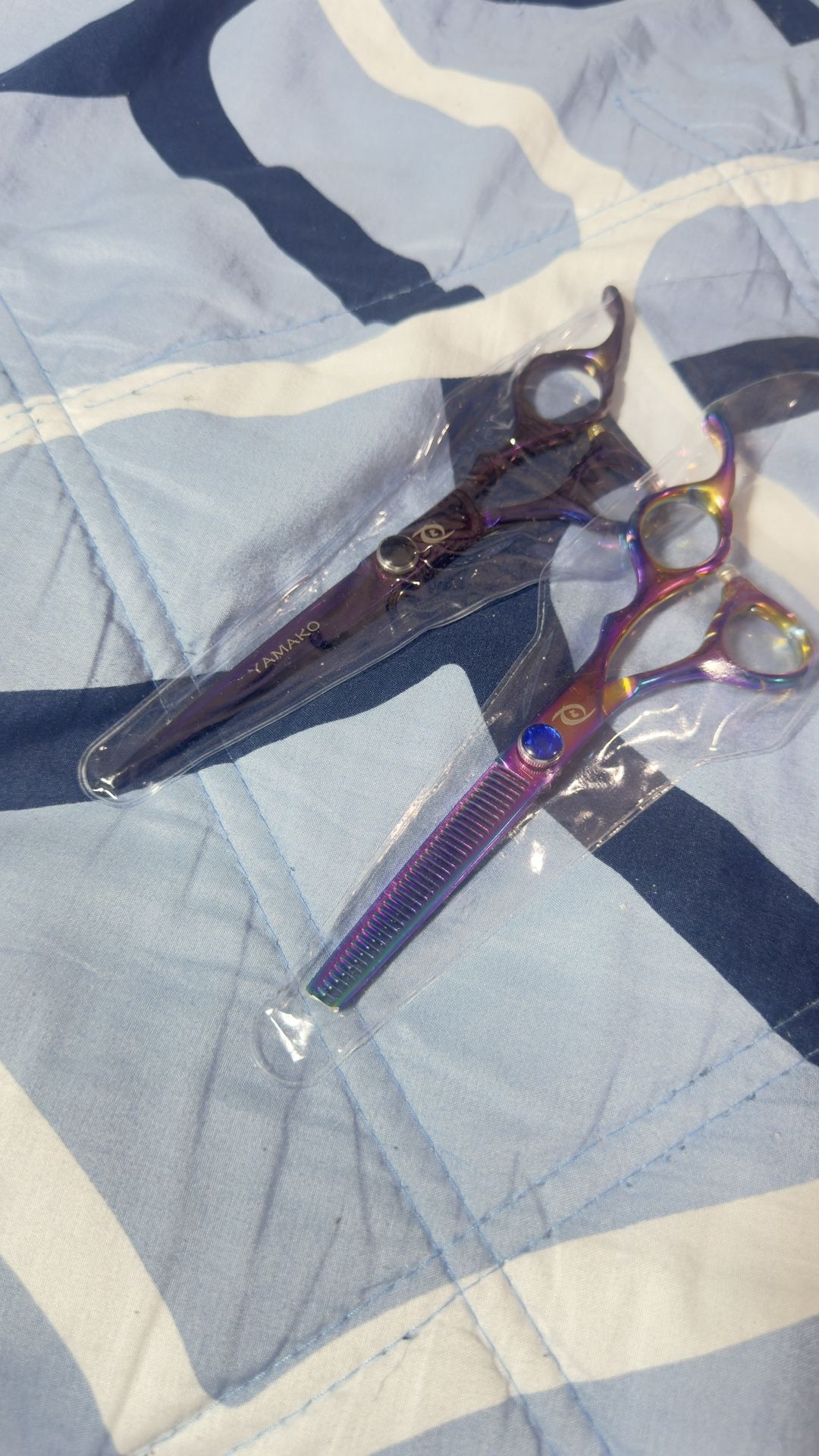 Brand New Pair Of Shears And Thinning Shears