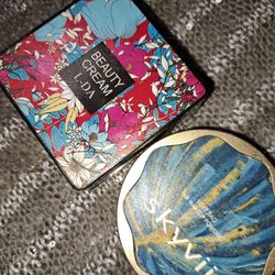 Face Foundation And Powder Light 