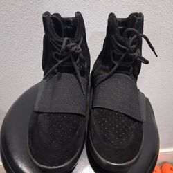 Adidas Yeezy Boot 750
