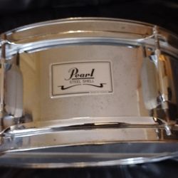 Pearl 13x5 Snare Drum 