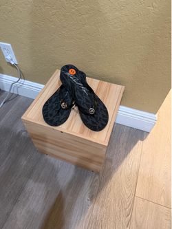 MK flip flop
