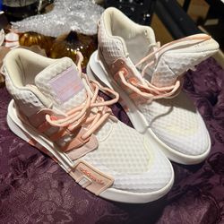 “Adidas White & Blush Pink Sneakers – Women’s 7.5 / Men’s 6, Hardly Worn”