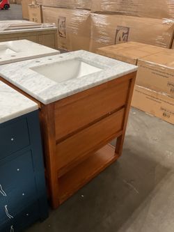 30” Brown Solid Wood Bathroom Vanity with Marble Top (V87)