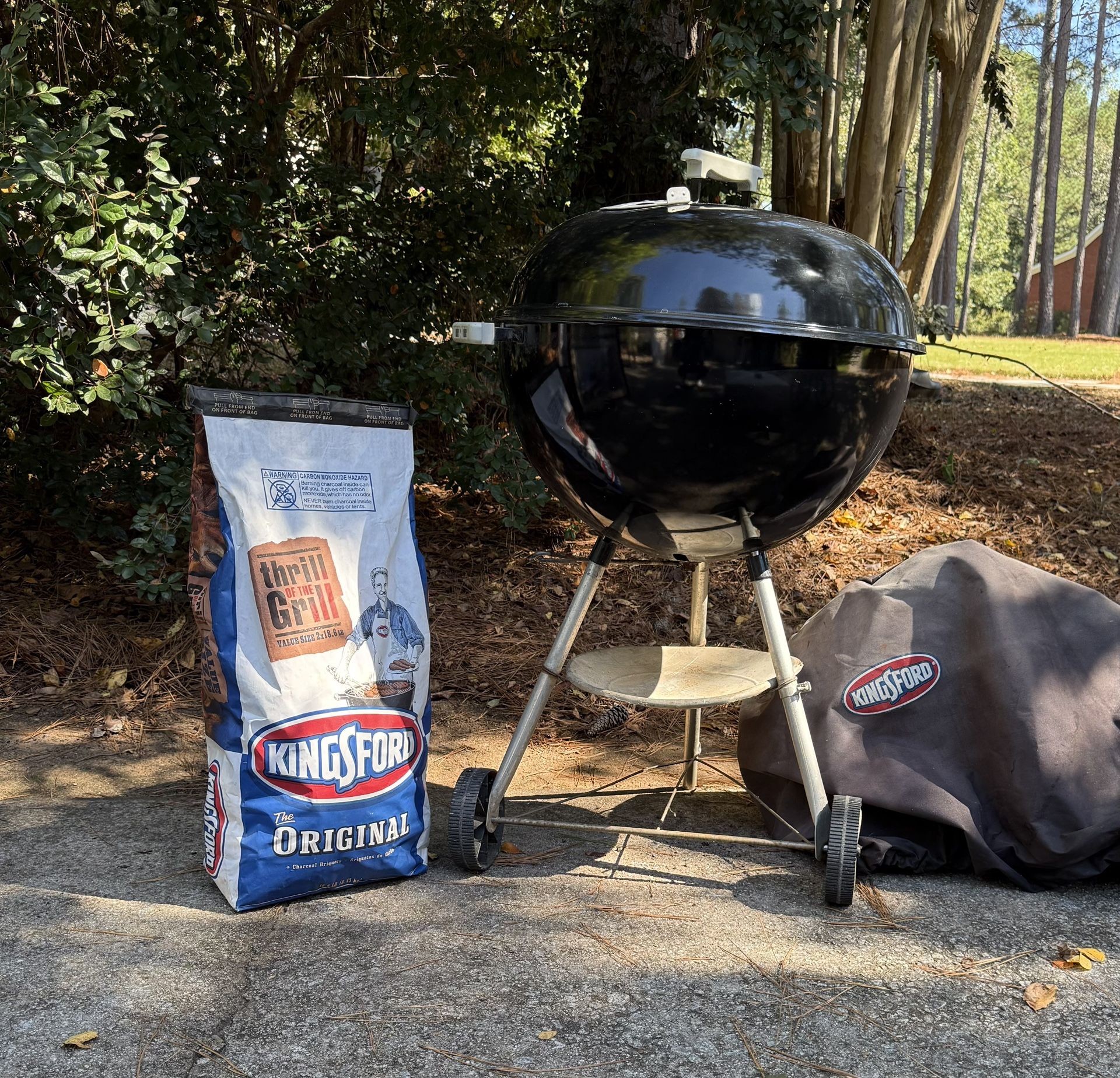 22 Inch Weber Grill With Kingsford Cover And Charcoal