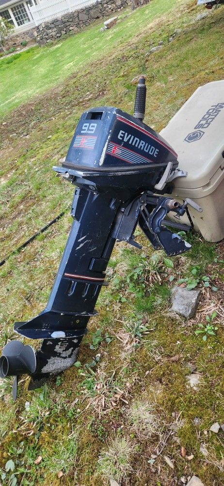 Evinrude 9.9 2 Stroke Outboard Motor