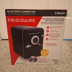 FRIGIDAIRE Mini With Bluetooth Speaker