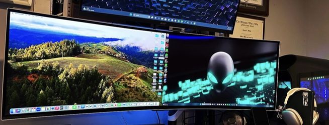 Samsung Odyssey G9 OLED GAMING MONITOR