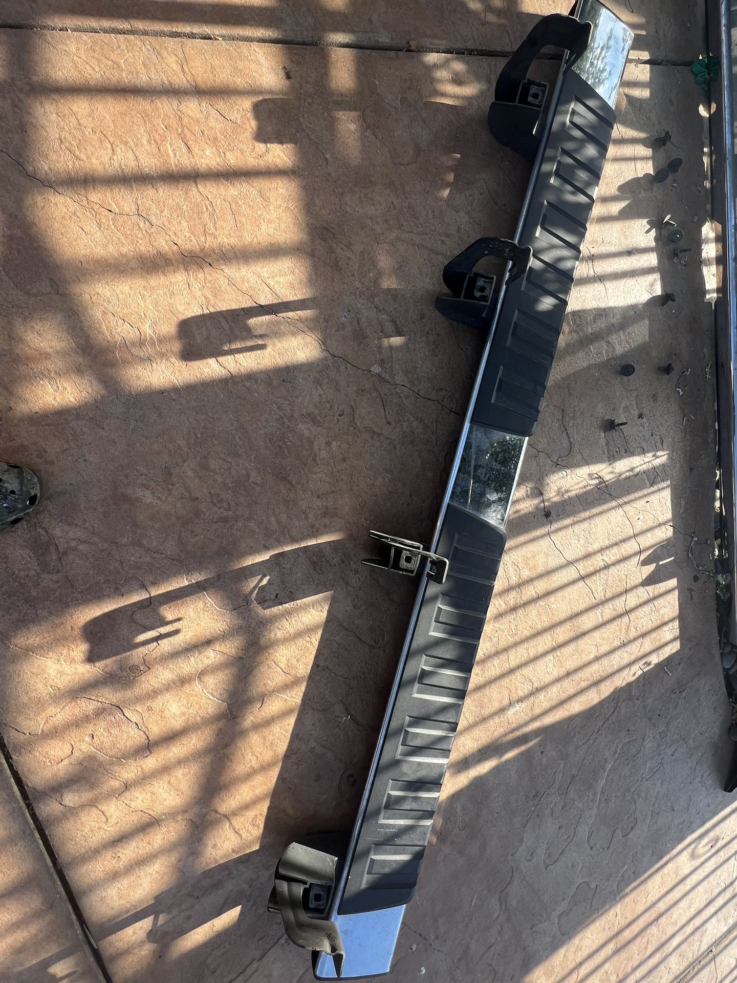 GMC SIERRA DENALI STEP BARS