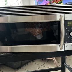 GE Profile Advantium Microwave / Speedcook Oven – Stainless Steel