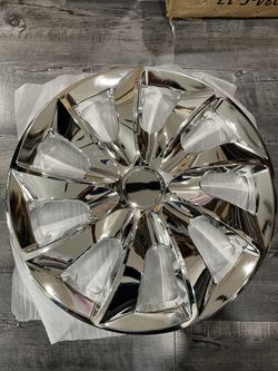 17” Chromed Hubcasp Wheel Rim Covers Scratched