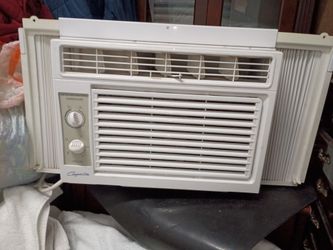 Comfort-Aire Window Air Conditioner