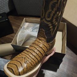 leather ciaman belly boots 