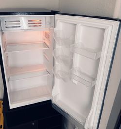 Frestec 3.1 CU’ Mini Refrigerator