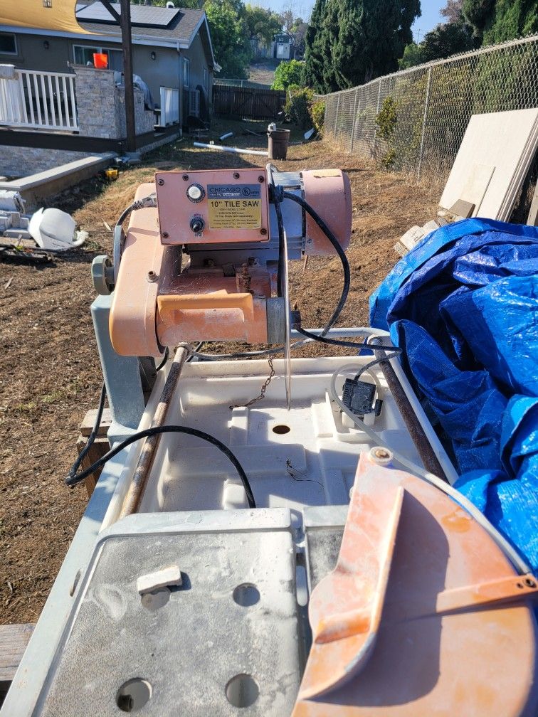 Chicago Electric 10" Tile Saw