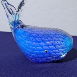Art Glass Blue Whale Figurine/Paperweight