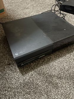 Xbox 1 works perfect (must sell today)