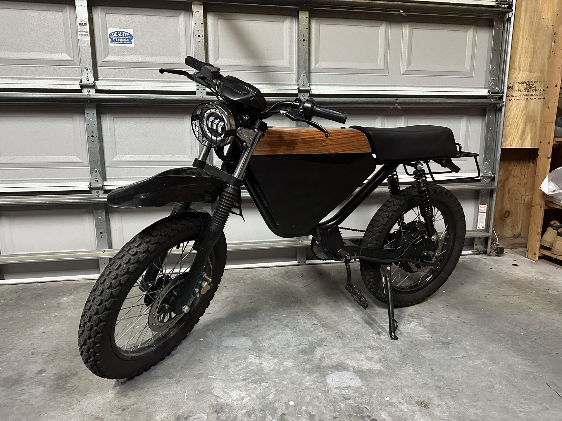 Onyx RCR E-bike With DRT Package