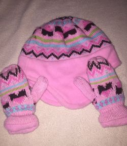 Little girl hat and mittens
