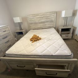 Complete Queen Bedroom Set – Moving Sale $450 OBO