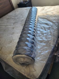 Full size mattress